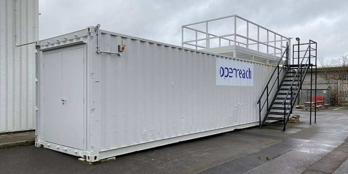 30ft Shipping Containers: An Essential Component in Global Logistics