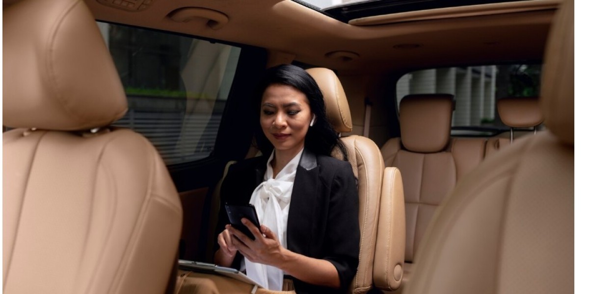 Best Chauffeur Car Services in London for Business Executives