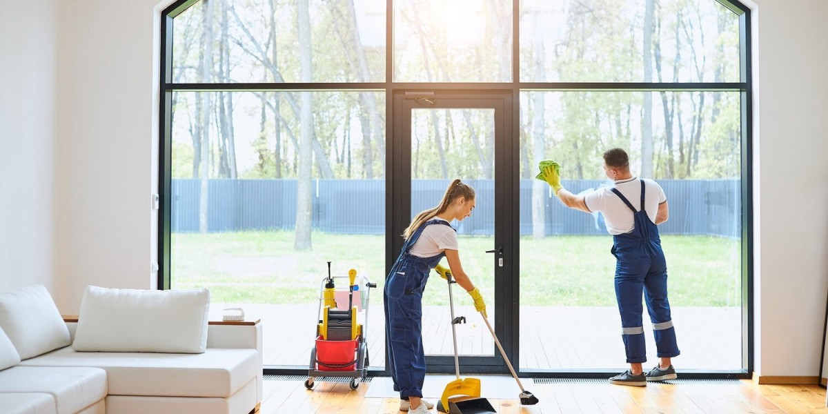 Professional Interior Window Cleaning and Exterior Window Washing in Fort Lauderdale